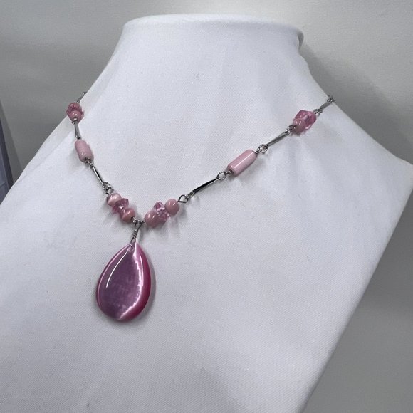 NY Silver Toned 14” Necklace with Pink Tigers Eye Pendant and Beading - Picture 2 of 6